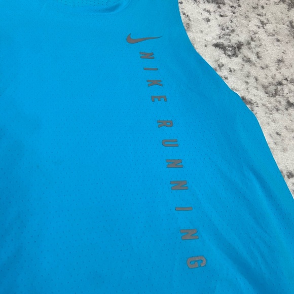 Men’s Nike Running Tank - Picture 3 of 4